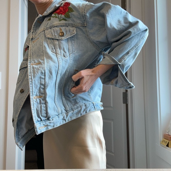Aritzia Light Blue Denim Jacket with Red Floral Embroidery - Picture 5 of 7